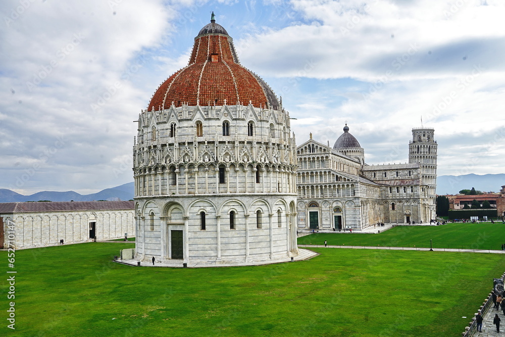 Wall mural Baptistery in Miracoli square in Pisa, Tuscany, Italy