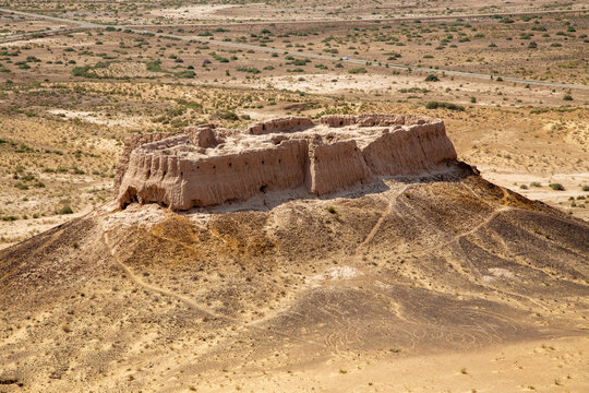Beautiful fort buildings built at very high altitudes