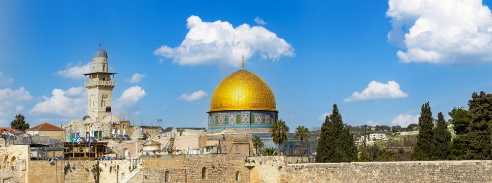 Jerusalem, Islamic shrine Dome of Rock located in the Old City on Temple Mount near Western Wall.