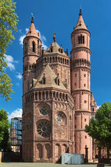 West facade of Worms Cathedral, Germany. The cathedral was built from about 1130 to 1181. This is one of the three Rhenish imperial cathedrals besides the Mainz Cathedral and Speyer Cathedral.