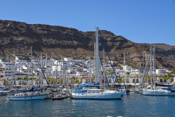 Fototapeta na wymiar Boote bei Puerto de Mogan / Insel Gran Canaria
