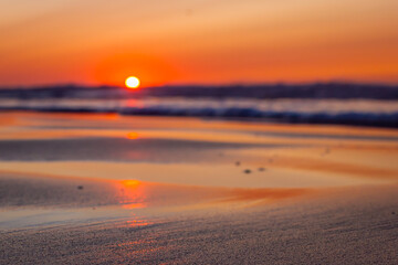 los colores del amanecer en la playa