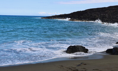 Fototapeta premium View of Papakolea green sand beach in Hawaii