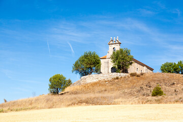 Isolated church in the Castile and Leon countryside, Spain - obrazy, fototapety, plakaty