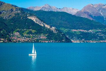 Summer life in lake Como Italy - obrazy, fototapety, plakaty