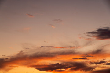 Naklejka premium multicolored yellow-orange sky at sunset