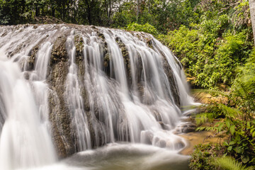 Obraz premium Cachoeira na cidade de Bodoquena, Estado do Mato Grosso do Sul, Brasil