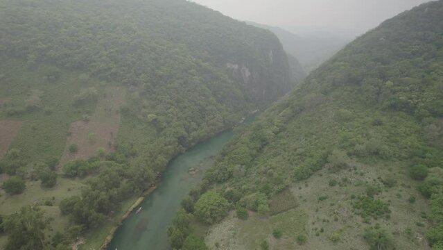  R&iacute;o Tampa&oacute;n en la Huasteca Potosina, San Luis Potos&iacute; , m&eacute;xico 