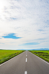 北海道のエヌサカ線の道路