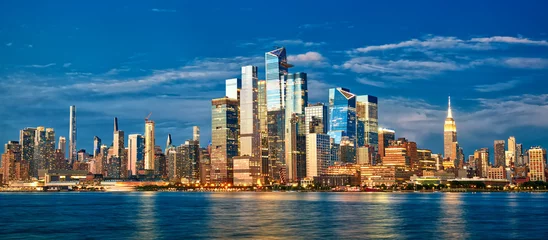 Midtown Manhattan and Hudson Yards skyscrapers panorama at dusk, New York © Oleksandr Dibrova