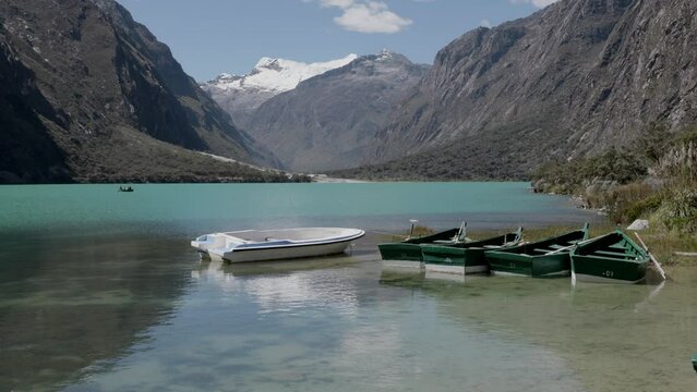 Llanganuco Lagoon located in Huaraz, the mountains of Peru.