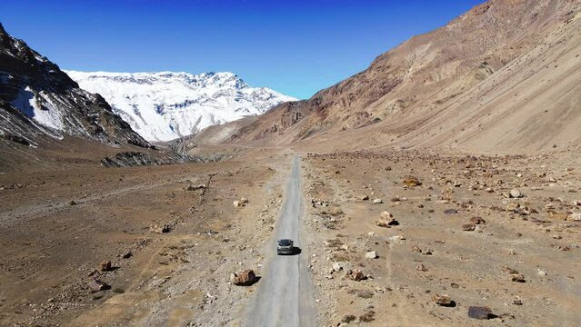 drone  car in spiti valley himachal pradesh sand mountain India 