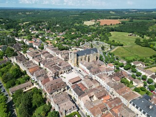 Fototapeta premium Market square Beumontois en Perigord, Village in France drone,aerial