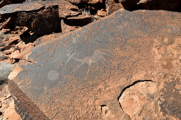 Grabados prehistóricos de Namibia © Alicia