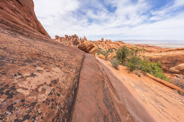 hiking the devils garden trail, arches national park, usa
