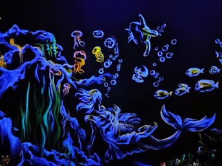 splash in water
