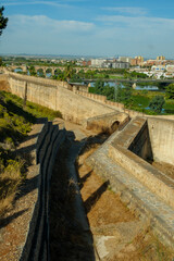 Fototapeta na wymiar Alcazaba de Badajoz, Extremadura, recorrido de la muralla de la Alcazaba. 