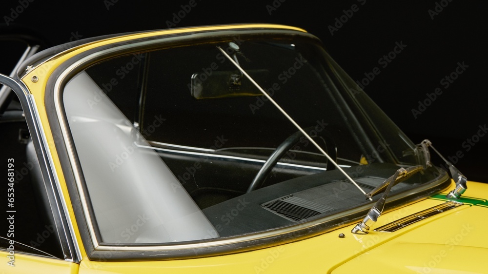 Poster Windshield on a yellow car