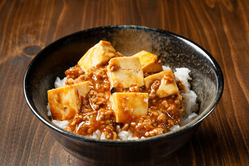 麻婆丼