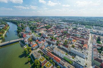 Obraz premium Ausblick auf die Innenstadt von Neu-Ulm in Schwaben