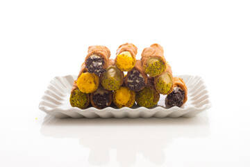 Cannoli siciliani Farciti, Cannoli di Sicilia con crema al pistacchio , al cioccolato, agli agrumi