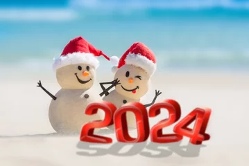 Foto op Aluminium Shoreside Snowmen: Seaside Celebration. Creative design concept with 3d numbers for the new year © fogaas
