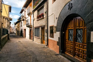 Abwaschbare Fototapete Enge Gasse Typical street in Berdun. Huesca. Aragon. Spain. Europe.