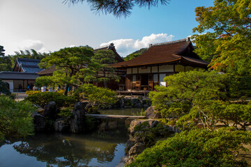Fototapeta na wymiar Japanese garden inside the ginkakuji temple.
