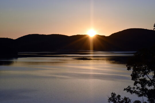 Sonnenuntergang &uuml;ber dem Edersee