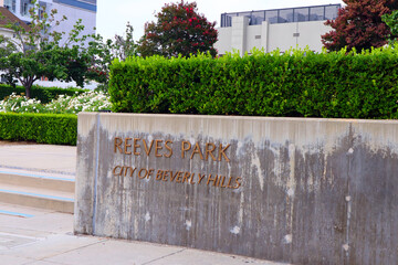 Beverly Hills, California: Beverly Hills Reeves Mini Park at 125 S Reeves Dr, Beverly Hills