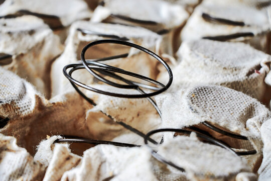 worn spring of an independent spring unit after ten years of use, Pocket Spring technology
