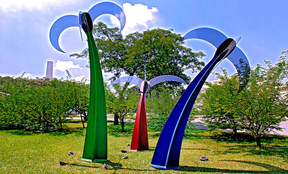 Jardim das esculturas no parque do Ibirapuera. S&atilde;o Paulo.