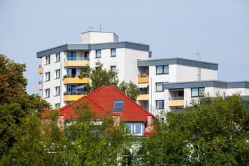 Monotone Wohngebäude, Wohnhäuser, Celle,  Niedersachsen, Deutschland