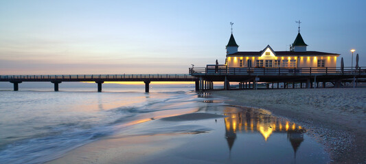 Fototapeta premium Seebrücke Ahlbeck auf Usedom