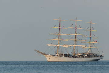 Fototapeta na wymiar ship in the sea