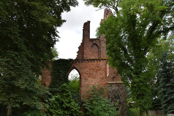 Karwowo ruiny kościoła powiat policki