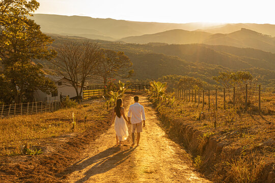 casal ao por do sol