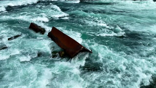 Niagara Scow Close Up 4k