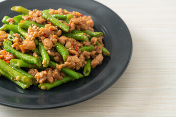 stir-fried french bean or green bean with minced pork
