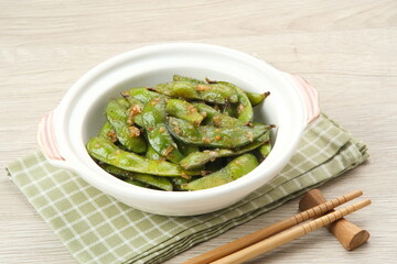 Stir Fry Edamame with garlic and chilli powder
