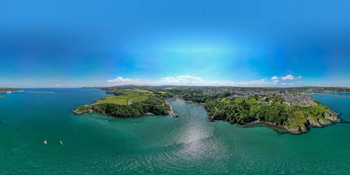 360 view of Fishguard in Summer, the green green grass of home meets the clear turquoise sea