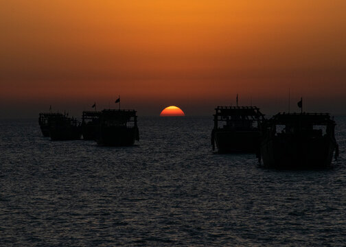 Ships in the Persian Gulf