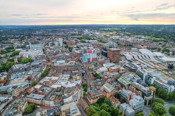 Naklejka premium amazing aerial view of the downtown and High Street of Reading, Berkshire, UK