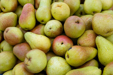 Group of pear in the supermarket