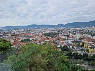 Blick auf die Skyline der Stadt Graz (Österreich)