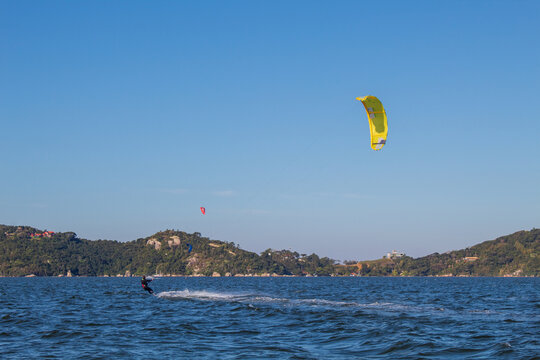 esportes aqu&aacute;ticos na Lagoa da Concei&ccedil;&atilde;o Florianopolis sc brasil