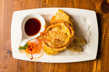shrimp tempura with dipping sauce