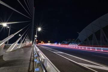Fototapeta na wymiar view of the night bridge valencia 30-08-2023