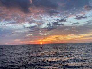 Obraz premium sunset over the sea