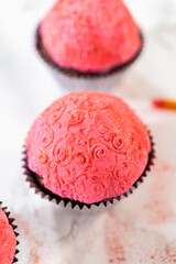 Creating Extravagant Cupcakes for Birthday Celebration